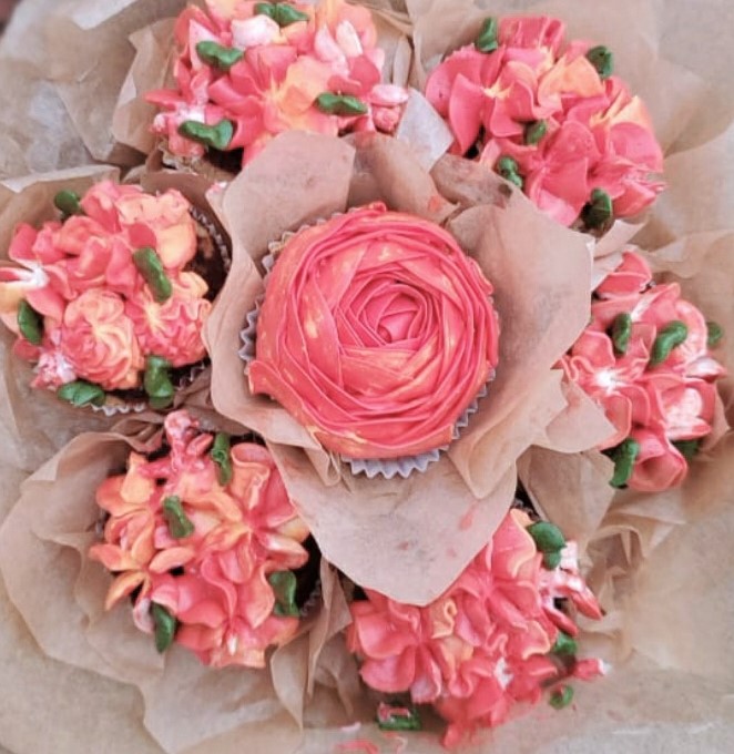 Bouquet cup cake zoom